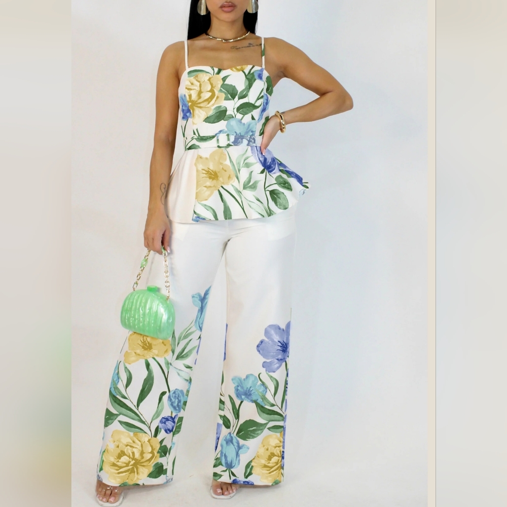 048. Floral Print Set - White with Blue and Yellow Accents